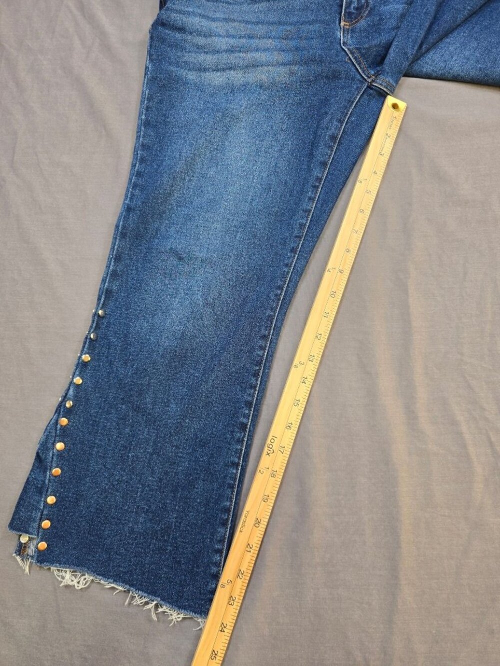 Est 1946 Denim Womens Mid-Rise Blue Jeans Flared Crop Frayed Hem Studded Size 12 - Picture 4 of 5
